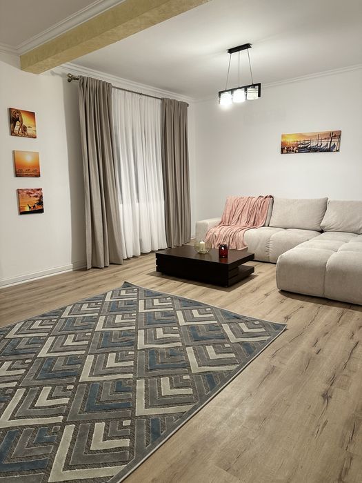 Casa, Regim-Hotelier, 3 dorm,2 bai, bucatarie si living