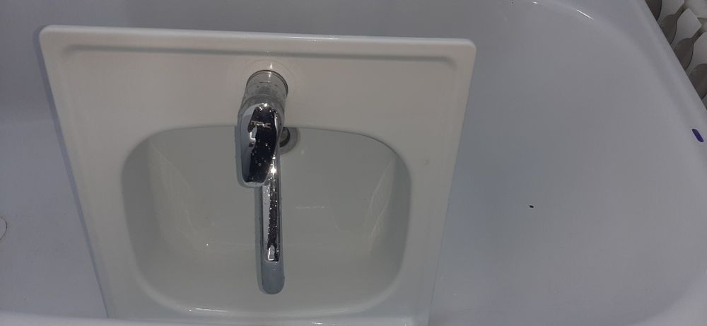 Мойка 5 000, кілем 5 000.