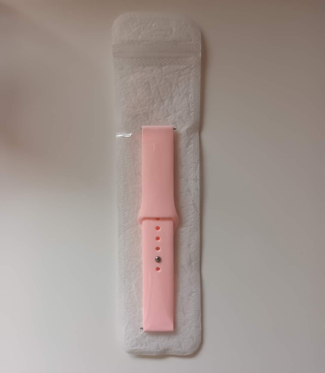 розова силиконова каишка за часовник 20 мм.