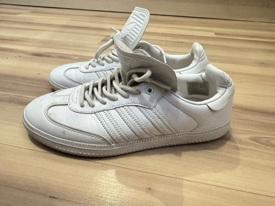 Кросы женские кожанные