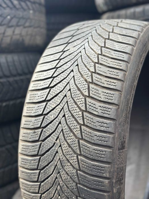 Nexen 225/40R18 - Anvelope Iarna SH cu Garantie, Stare excelenta!