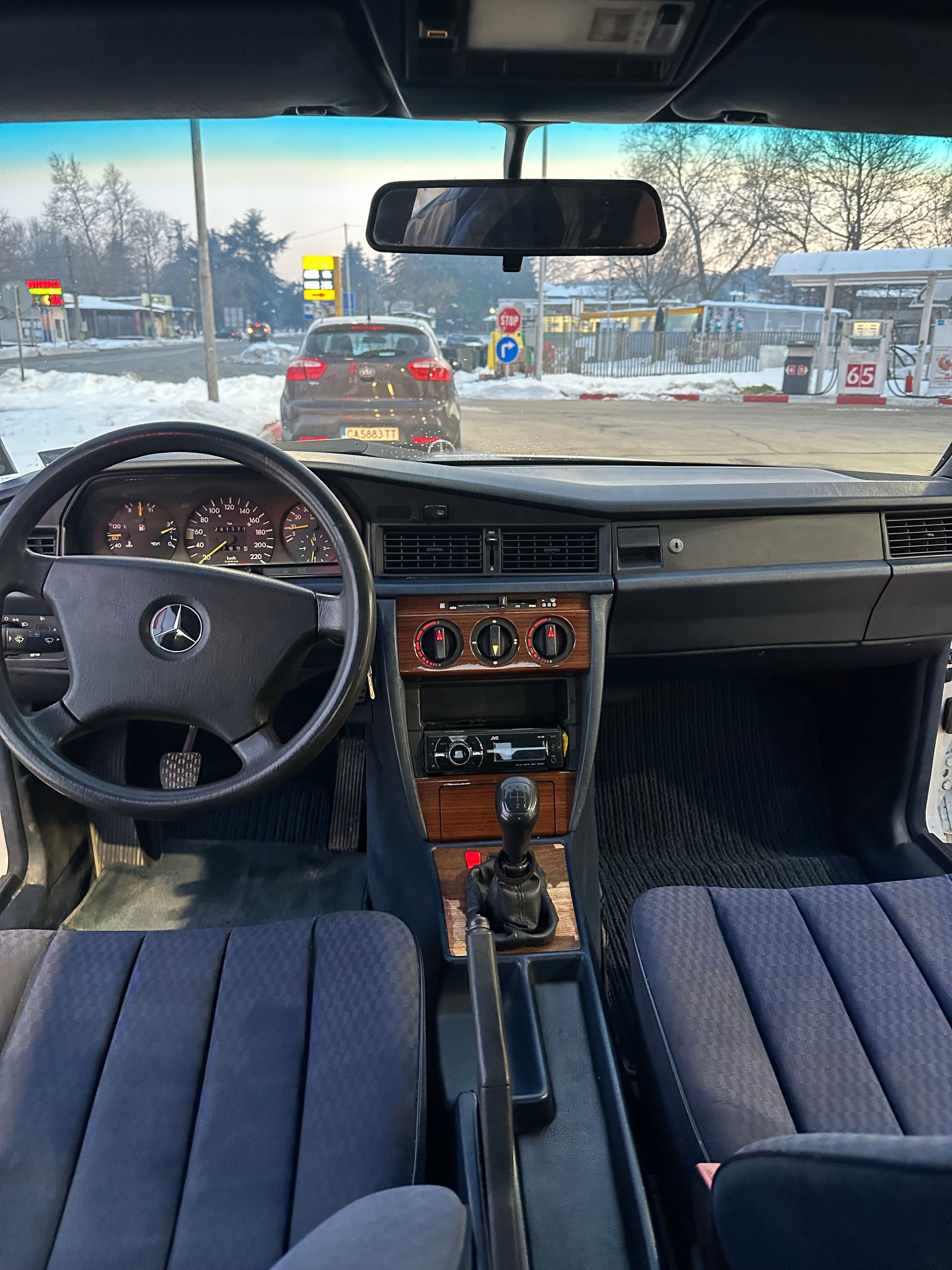 Mercedes Benz 190E