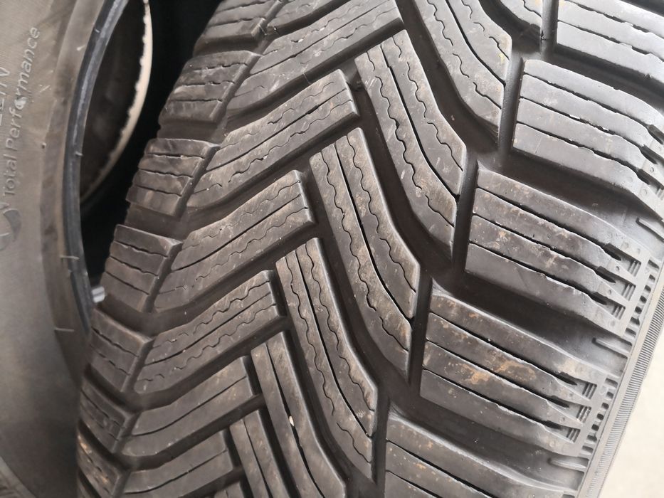 215 55 17 цола гуми Michelin dot 21