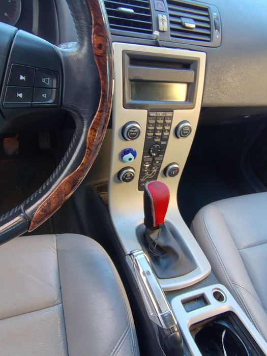 Vînd auto Volvo v50