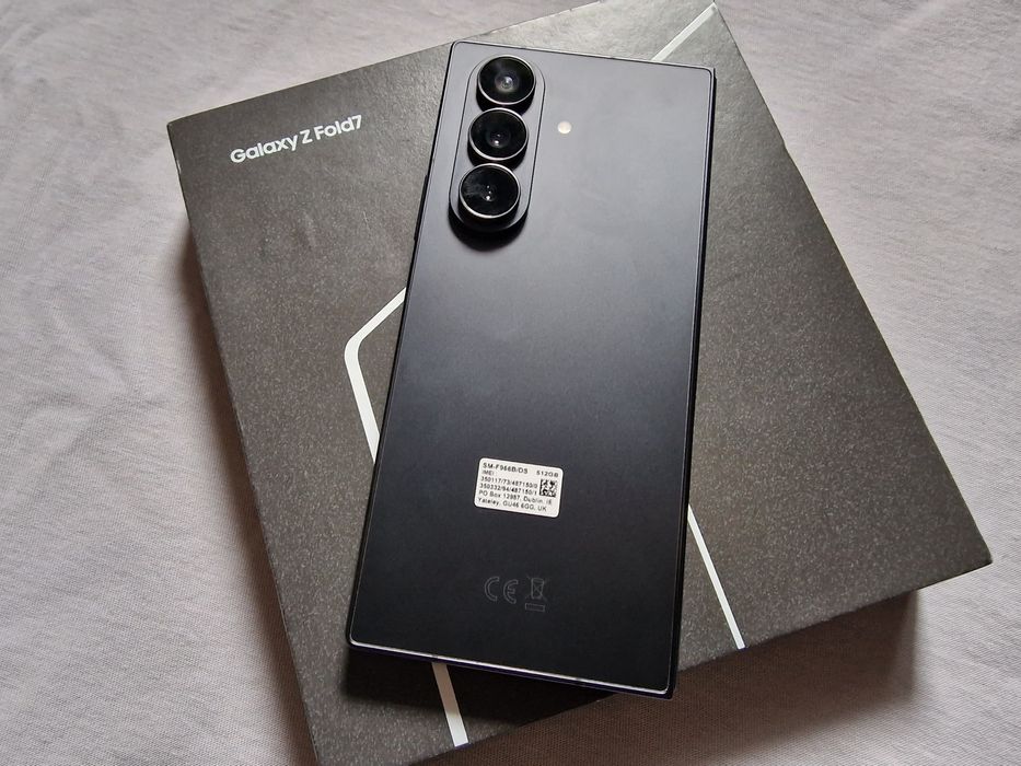 SAMSUNG GALAXY Z FOLD 7 512GB absolut impecabil
