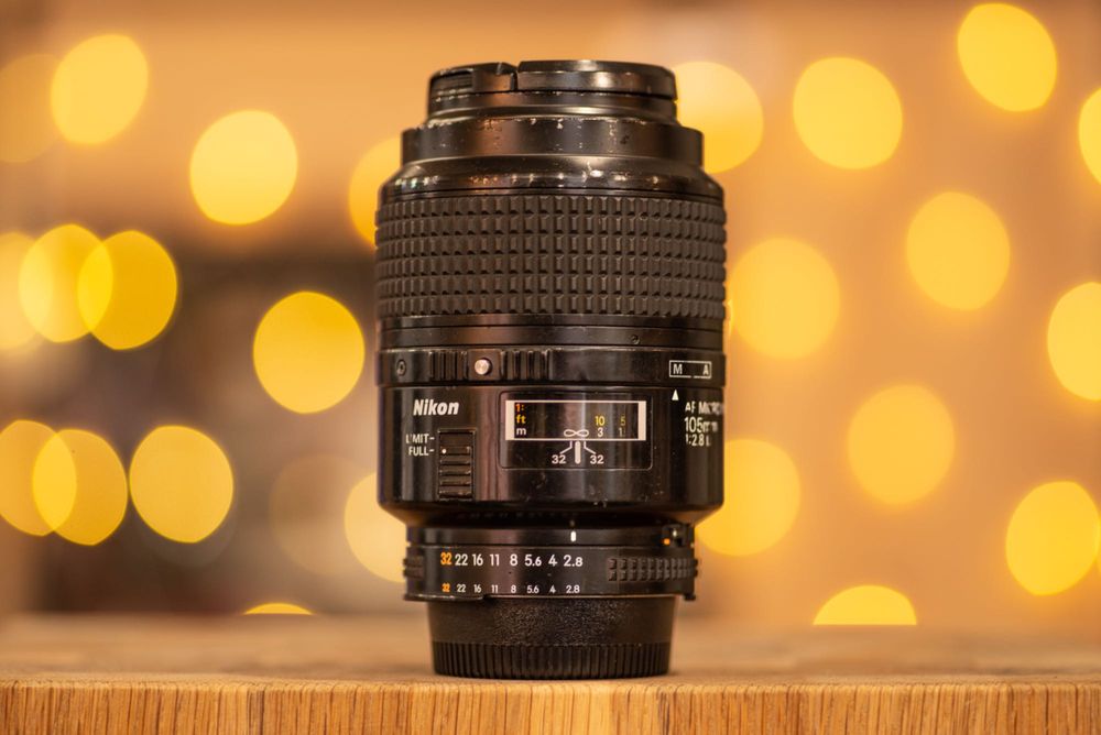 AF Nikon 105mm f/2.8D Macro Nikkor обектив Никон