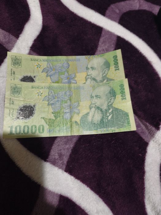 Vand bancnota 10000 lei