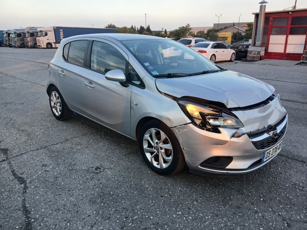 Opel Corsa 2015 1.4 benzin