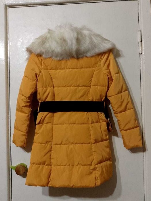 Продам куртку женскую