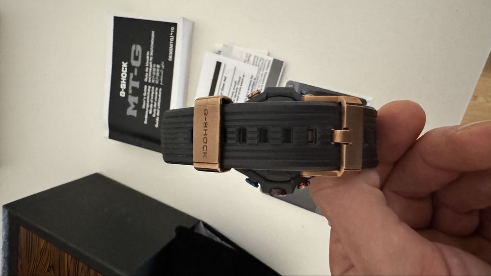 G Shock MT G b2000 schimb cu fenix 8 sapphire / tactix 8