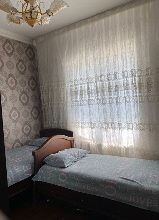 3 xona kvartira sotiladi