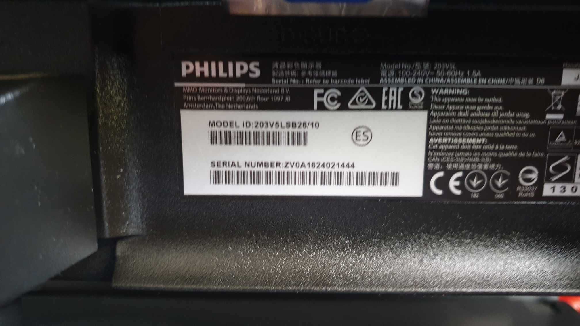 Перфектен 21 инча LED монитор Philips 203V5LSB26, кабели!