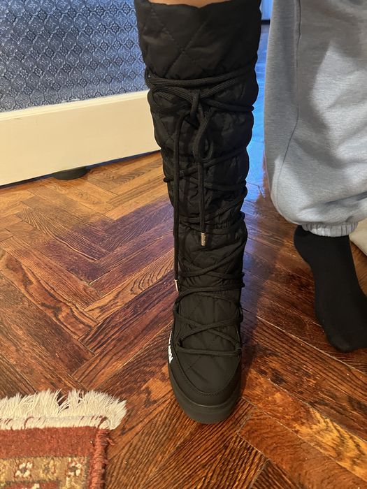 Inuikii snow boots