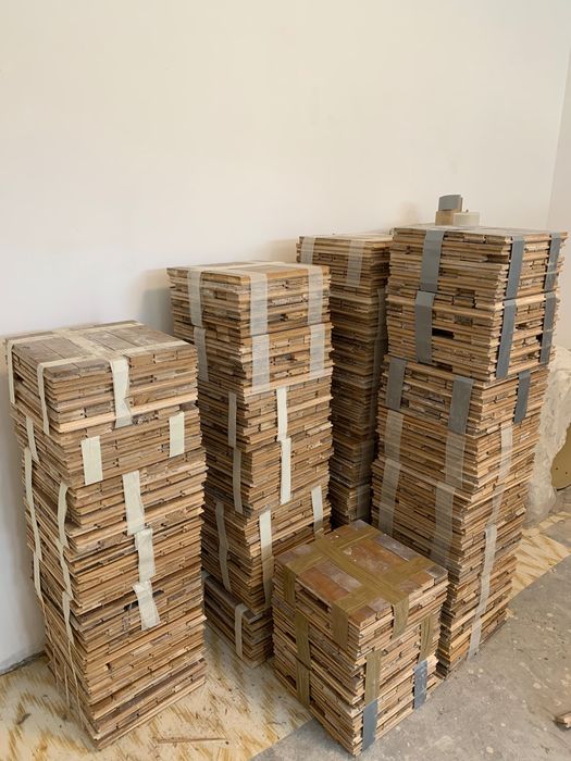 Продавам използван дъбов паркет – 21 кв.м.