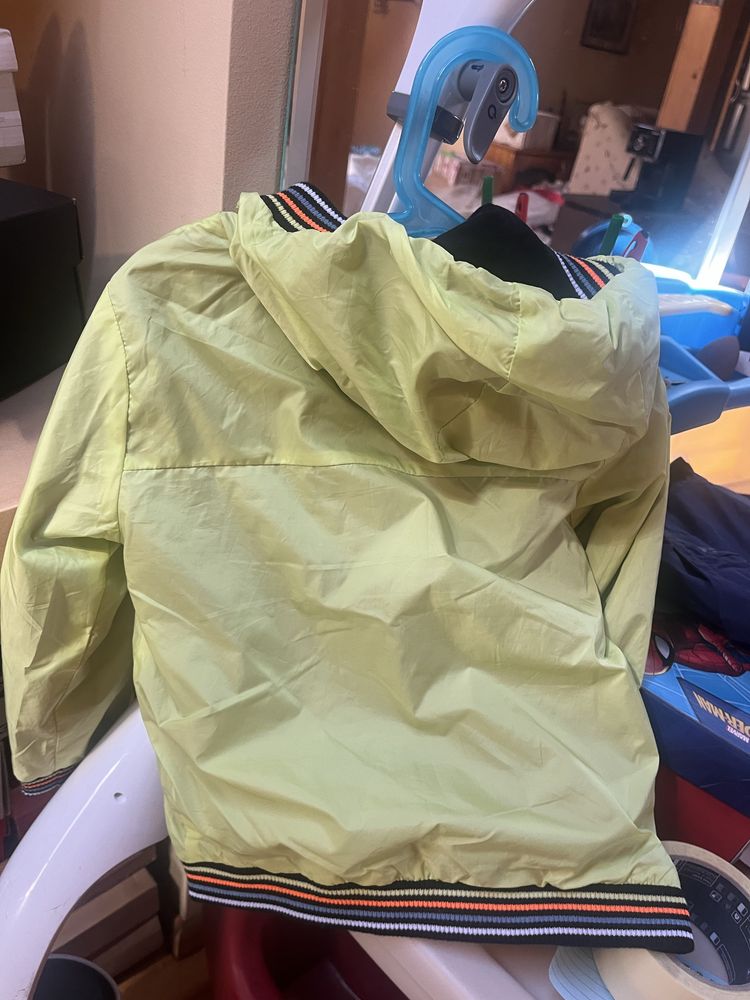 Двулицево детско яке Guess size : 5 years
