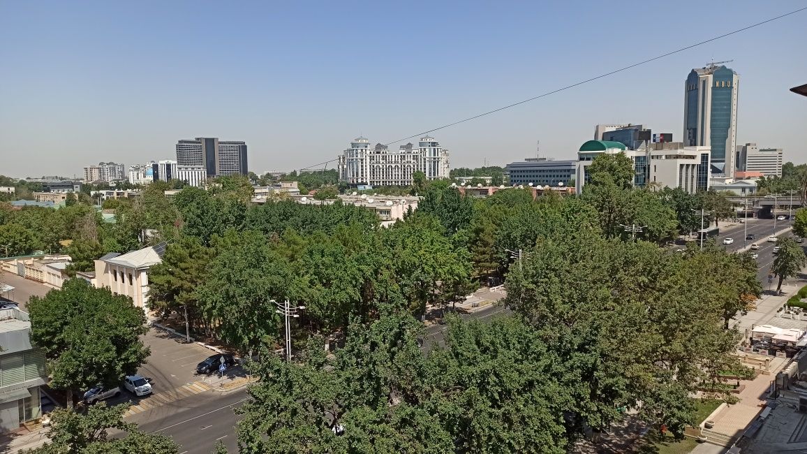 Продам 3х ком квартиру по ул Амир Темур, кинотеатре Казахстан