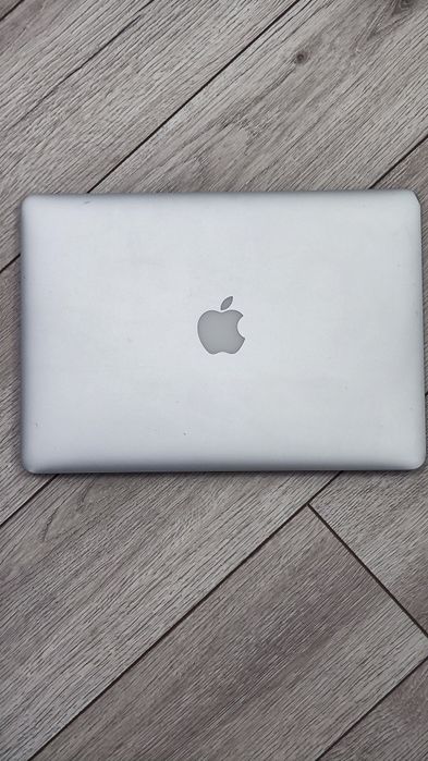 MacBook Air 13" A1466 cu display defect + incarcator original