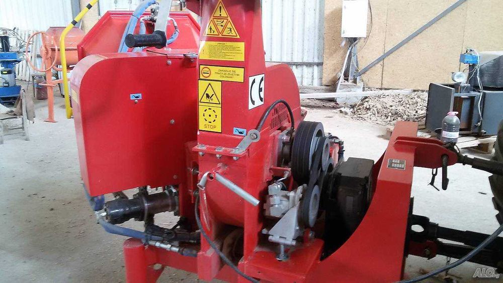 Продавам дробилка за дървесен чипс