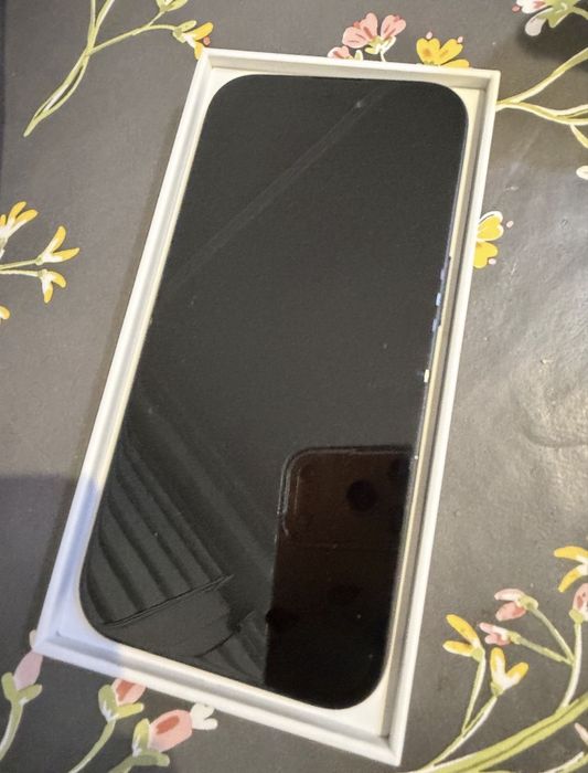 Vand iphone 16 256GB