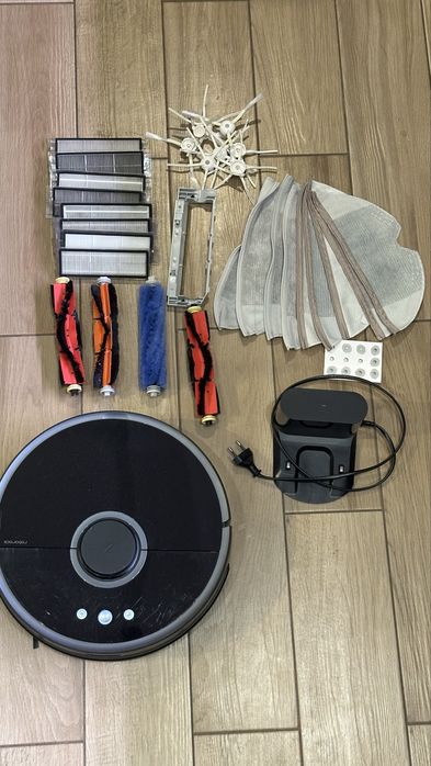Aspirator Robot Robo Rock S55, cu 30+ accessorii