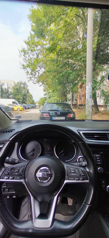 Продава се : Nissan Qachqai 1.3 DIG-T