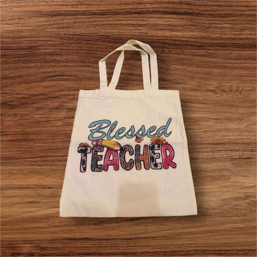 Чанти, торби и нисесери за учители “Best Teacher”