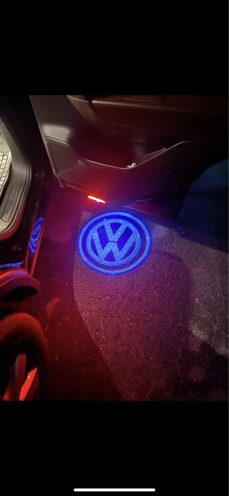 Lumini de usi cu logo VW