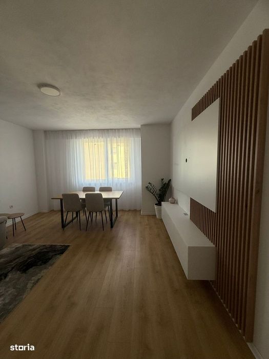 Apartament pe 2 etaje de vânzare