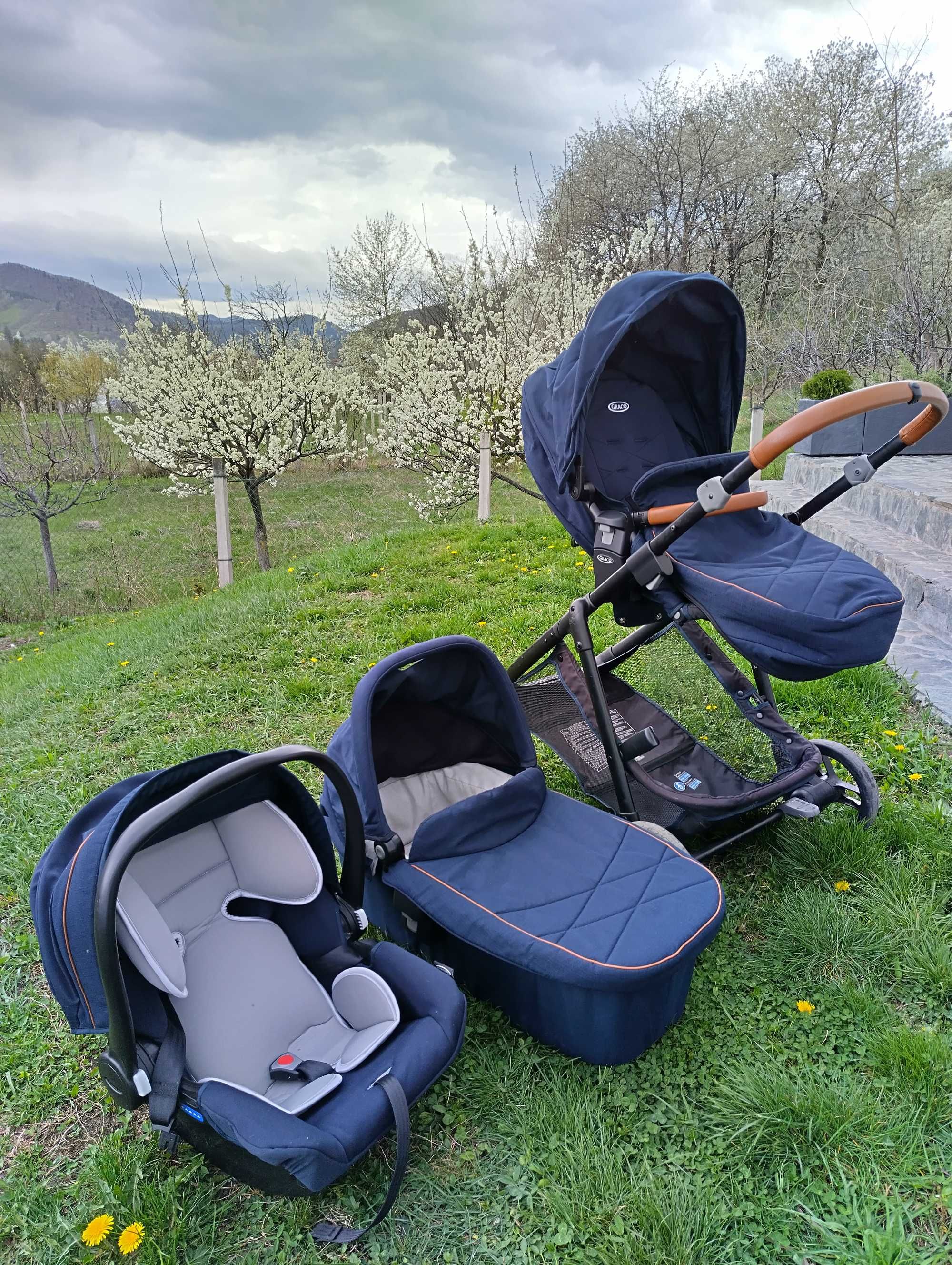 Cărucior 3 in 1 Graco