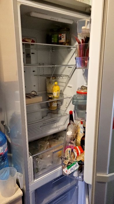 Хладилник с фризер Hotpoint Ariston