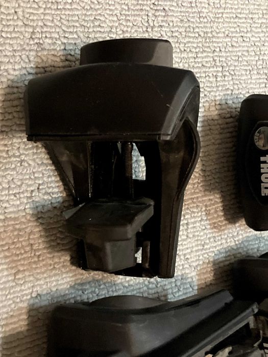 Греди Thule WingbarEvo 122cm и захвати за надлъжни греди