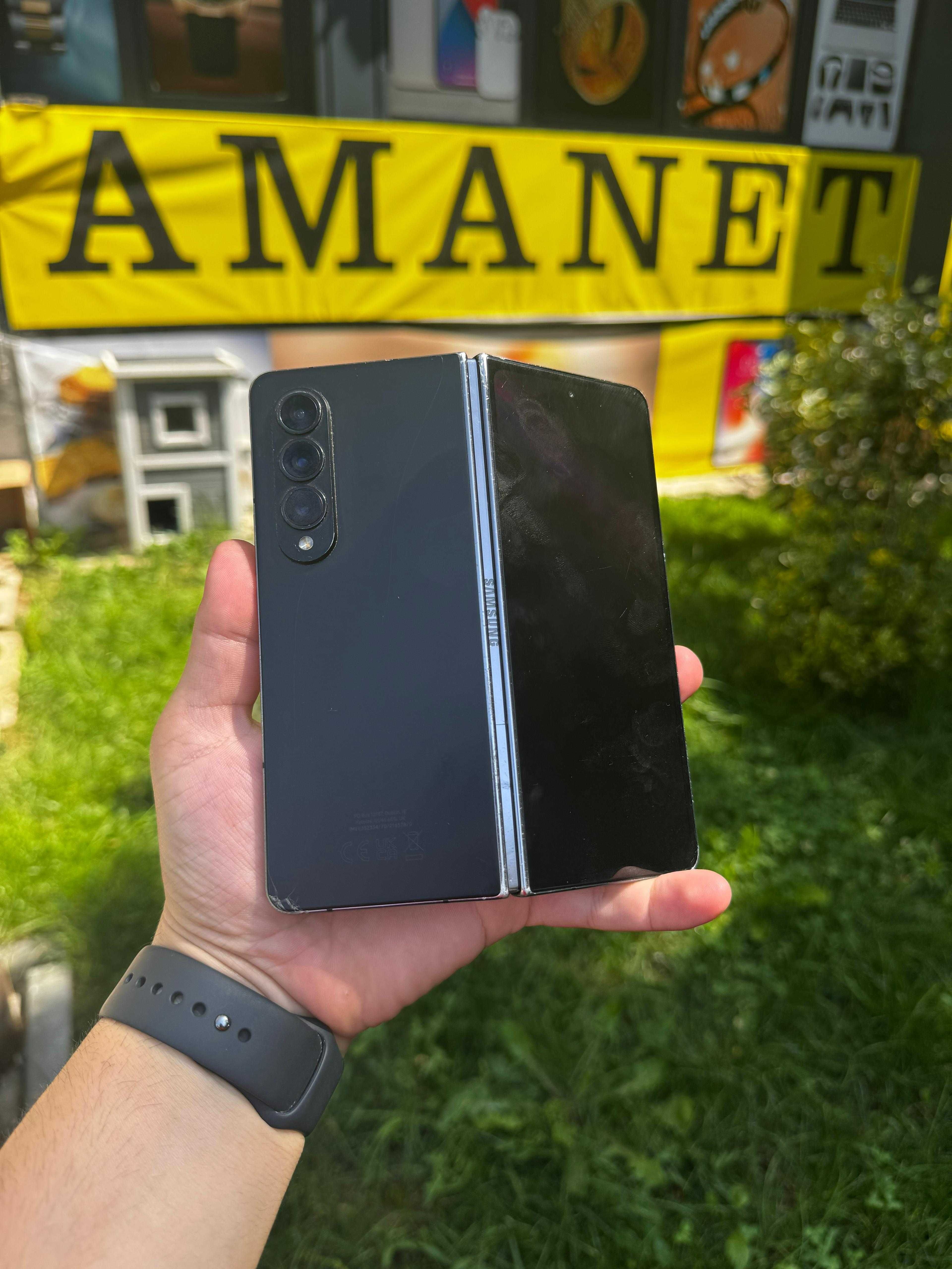 Samsung Galaxy Z Fold 4 / 12GB RAM / 256GB - Functioneaza Impecabil