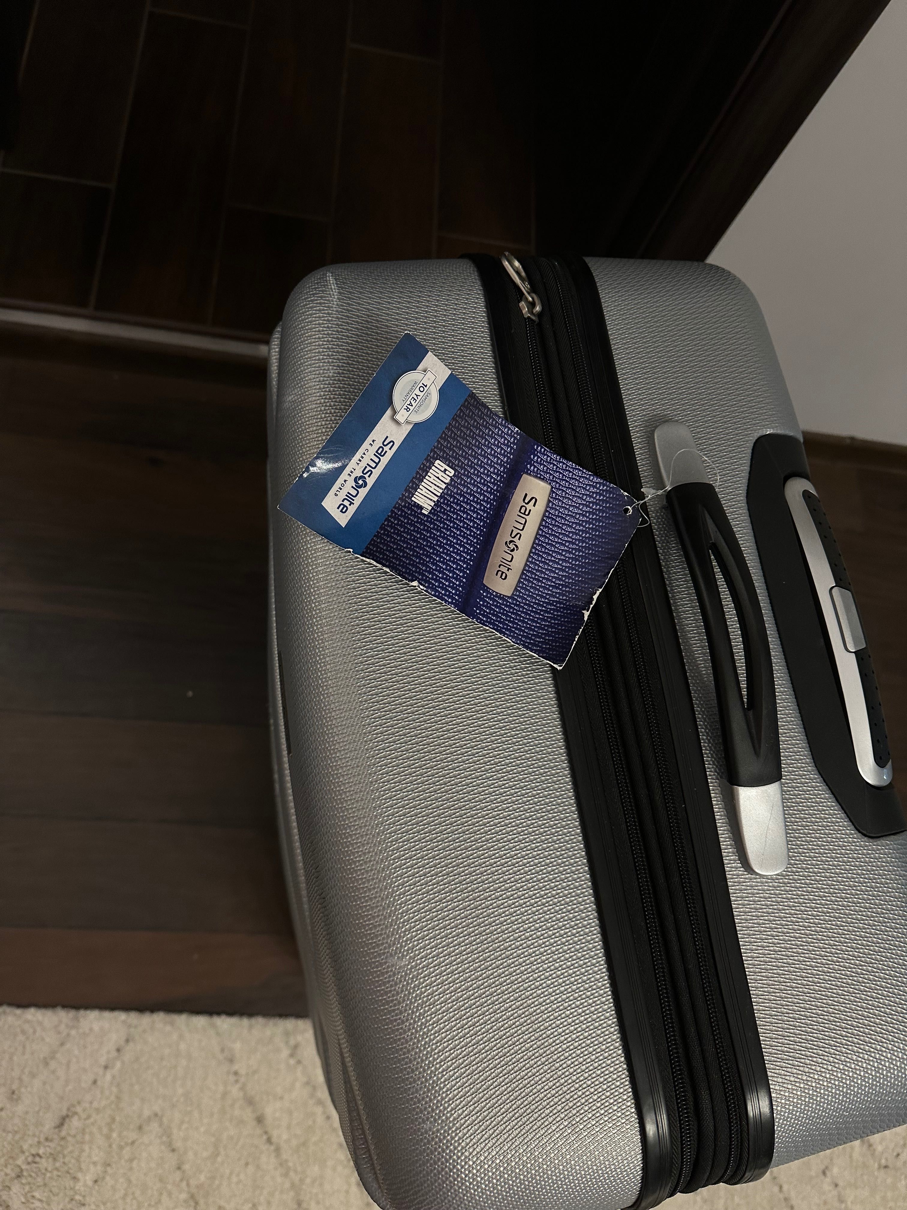 куфар Samsonite сив ,нов 75см