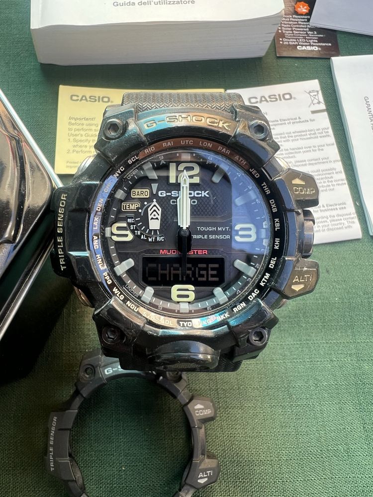 Продавам Casio MUDMASTER