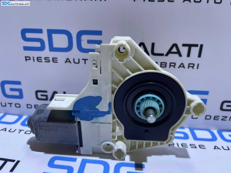 Motoras Geam Macara Electrica Usa Portiera Dreapta Spate Volkswagen Touareg 2011 – 2014 Cod 8K0959811A 942887100 919812200 7746027420