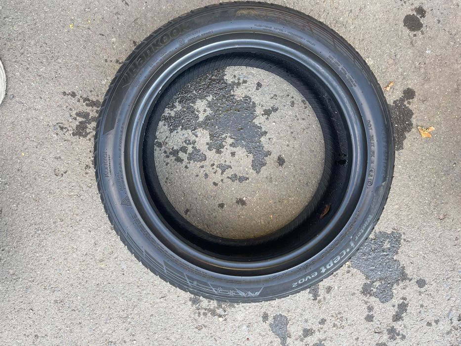 Cauciucuri de iarnă 195/50/16 Hankook dot 2019