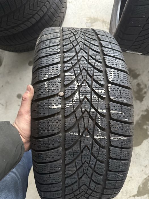 Anvelope de iarna 255/50 R19