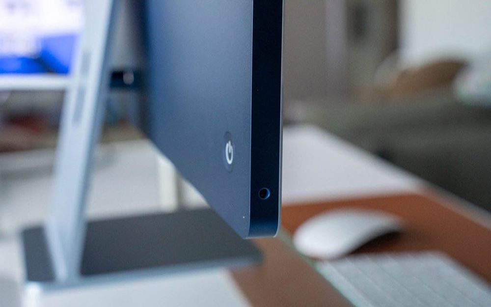 iMac 24” M3 (2023) – 8GB RAM / 256GB SSD – Ca nou, cu cutie!