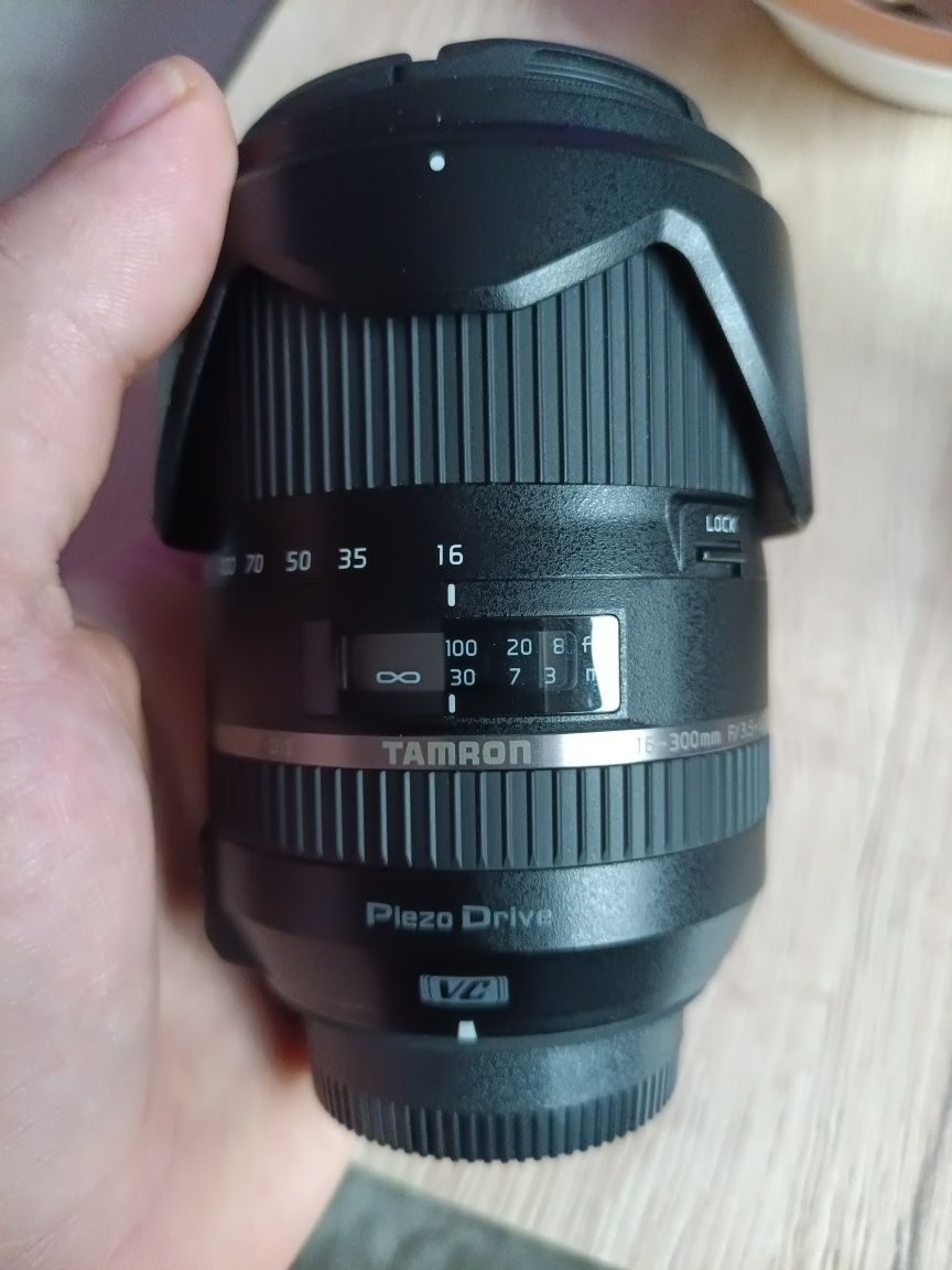 Tamron 16-300/3.5-6.3 с проблем