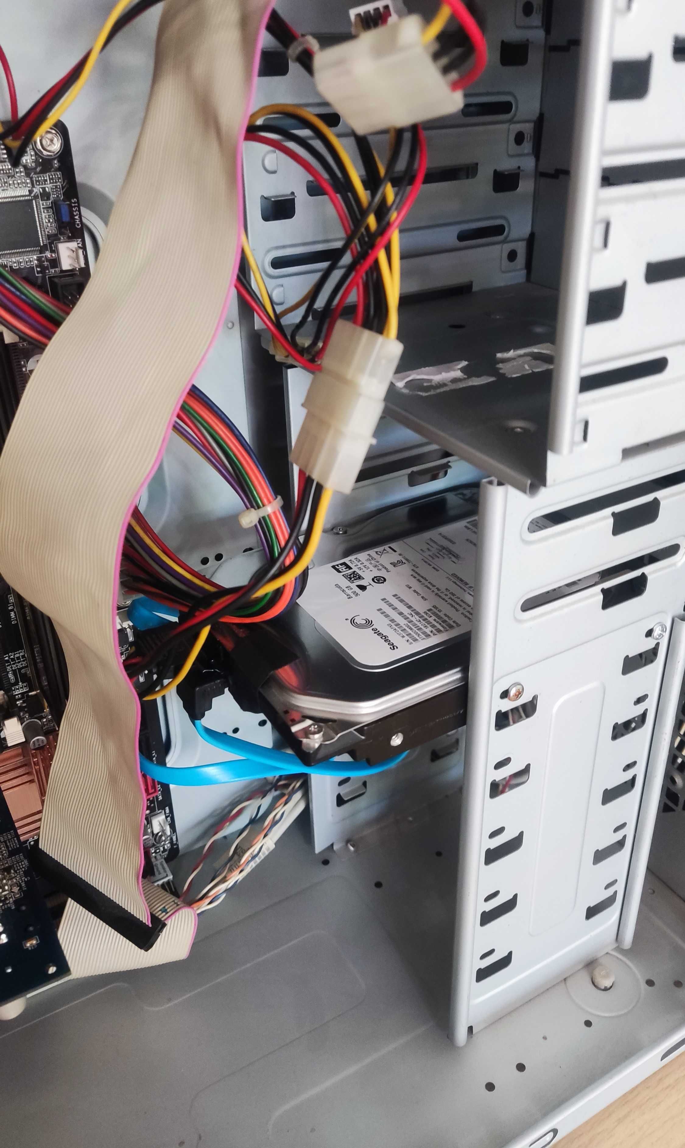 Компютър Intel Core 2 Duo, Asus P5K-E, RAM 2GB, 500GB, 8600GTS