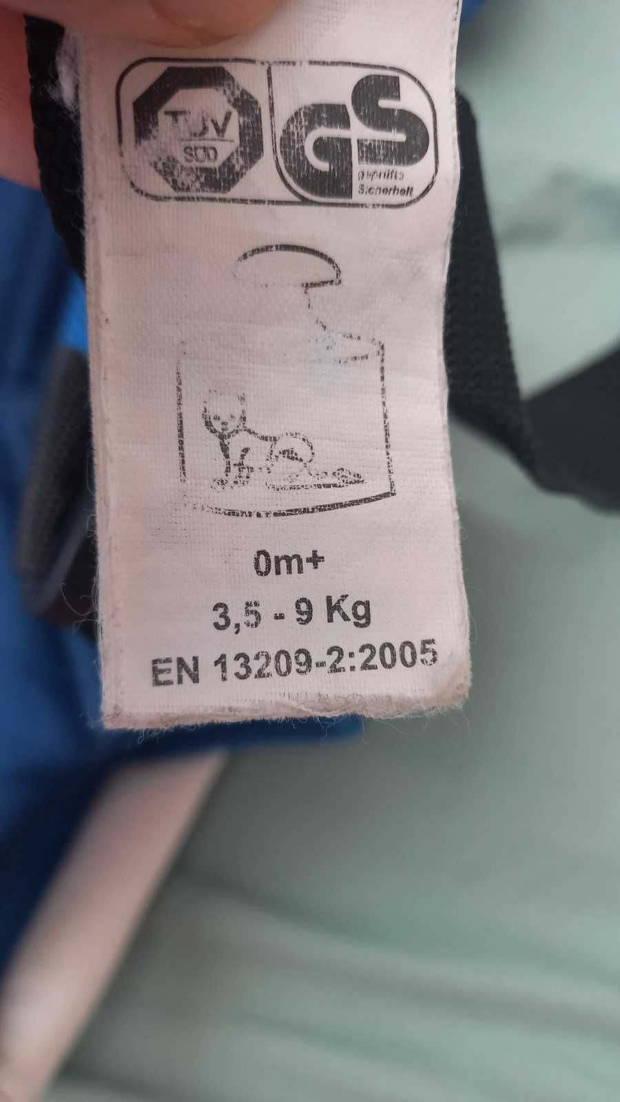 Кенгуру Chicco 3,5-9 кг.