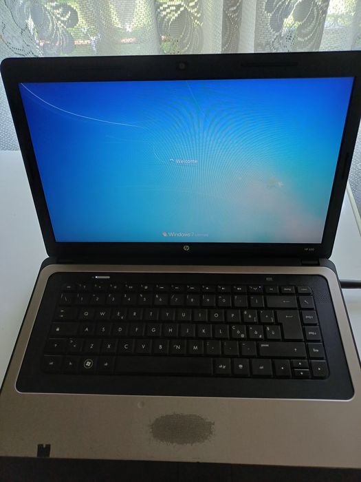 Laptop hp 630 bunicel i3 15 inch