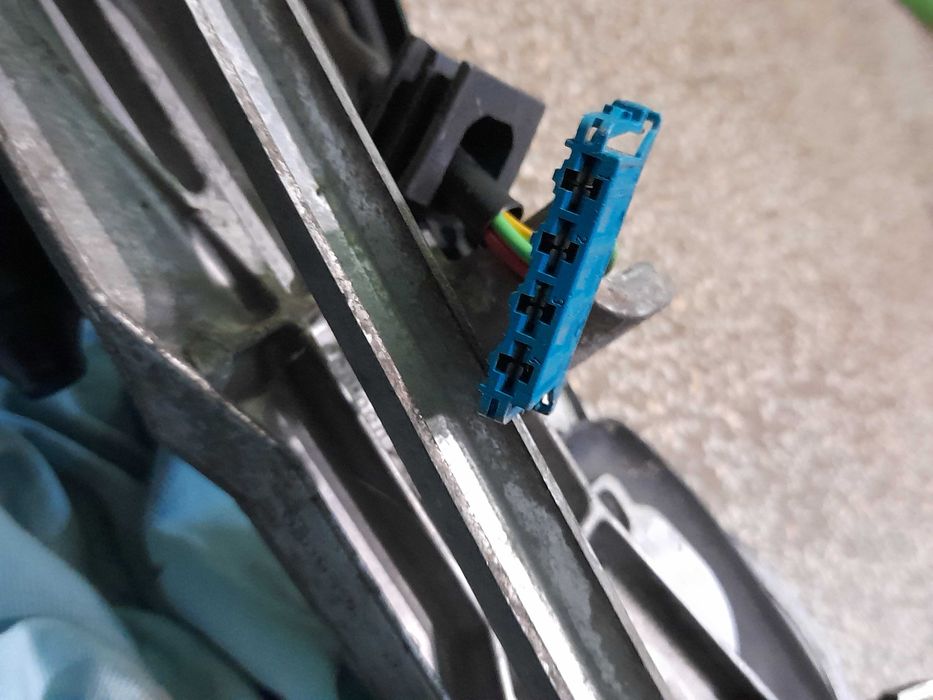 Предна чистачка за мерцедес S-класа