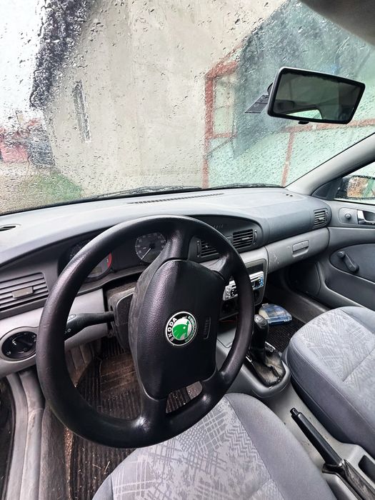 Skoda octavia 1.6 benzina