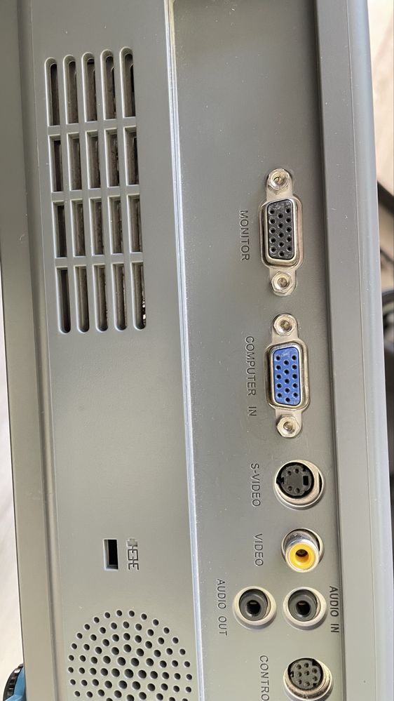 Toshiba TDP - S8 Проектор