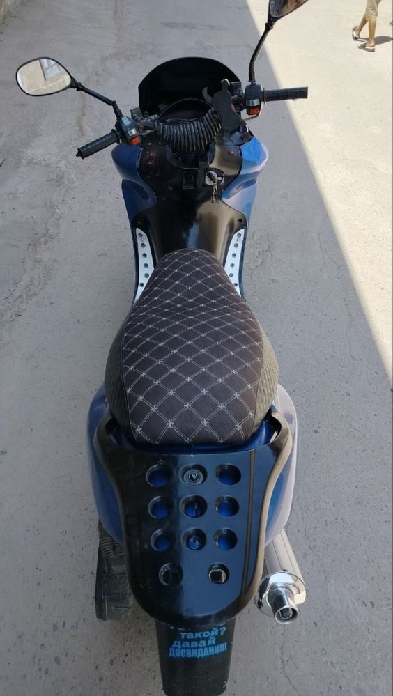 Skuter holati yaxshi pult segnalizatsiya mejgar akumlyator yangi