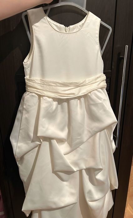 Платье на девочку 8-9 лет