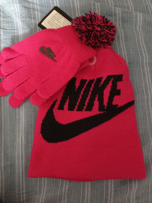 Детски шапки за момиче!