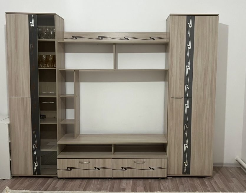 Шкаф для гостиной