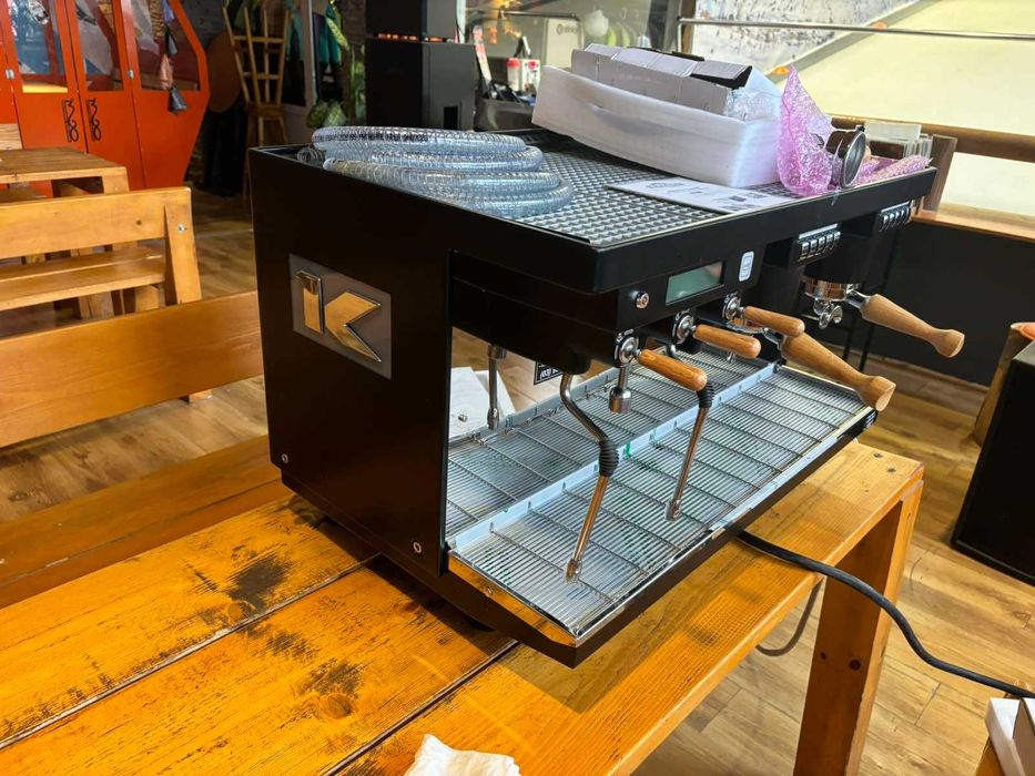 Професионална Нова кафе машина Elektra 2 kup